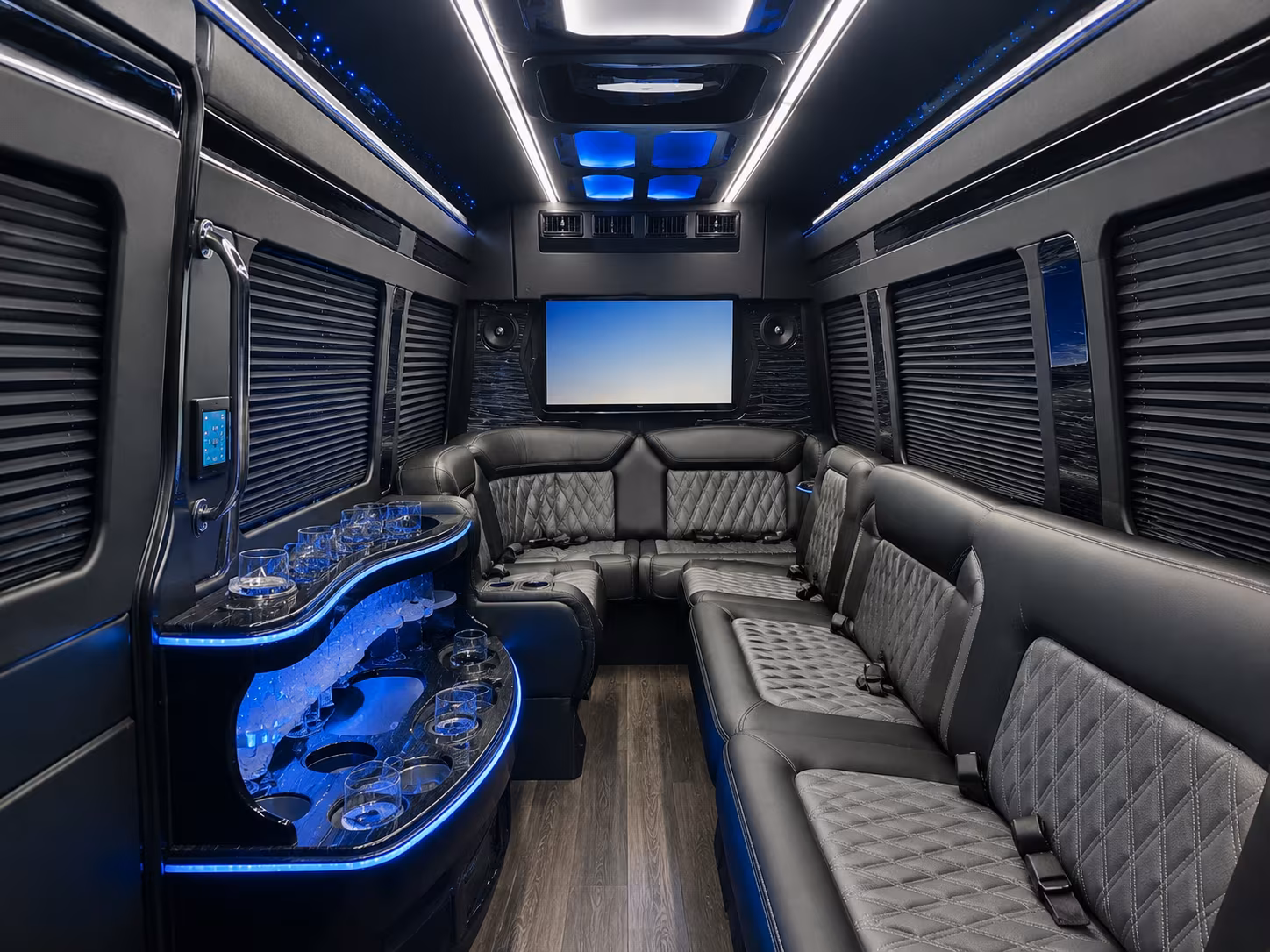 let chesapeakecoachbuscompany com make the virginia beach prom run easy